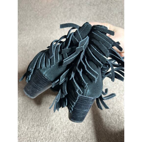 Women’s size 6.5M Guess Seline Black Leather Fringe Booties Cowgirl Heeled Boots - Picture 5 of 8